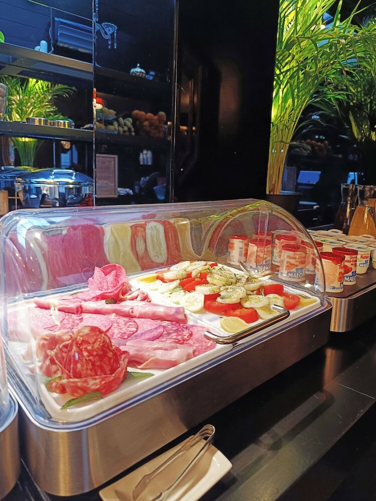 Фото Chalgrin Boutique Hotel