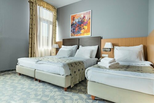 Внешний вид отеля Hotel Museum Budapest в Будапеште, фото 2