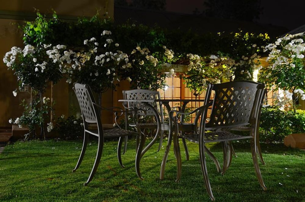 Фото Oleander Guest House