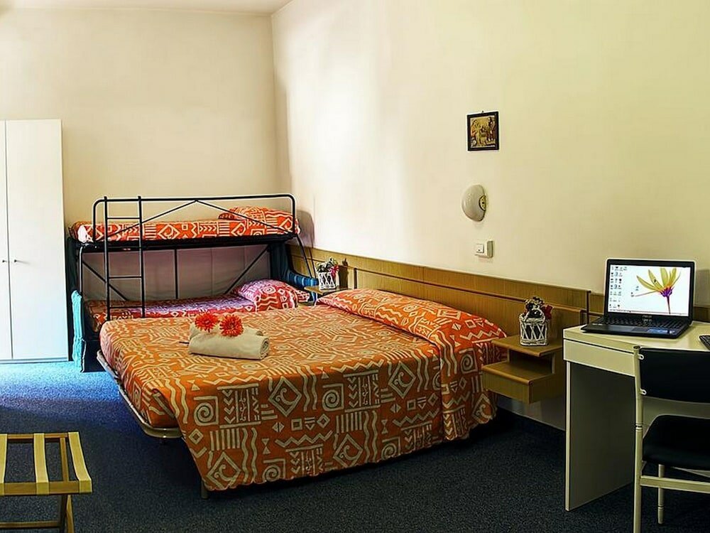 Фото Hotel Villa Iris