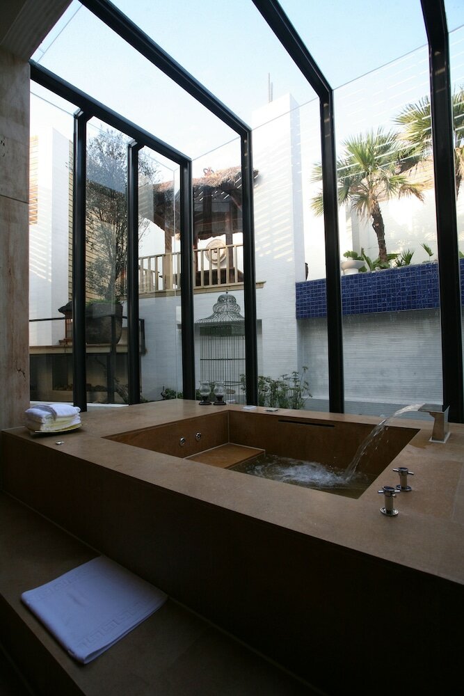 Фото Chateau Boutique Motel