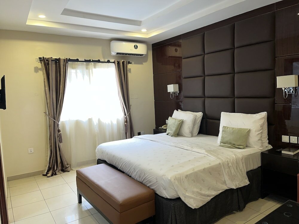 Фото Dwell Apartments