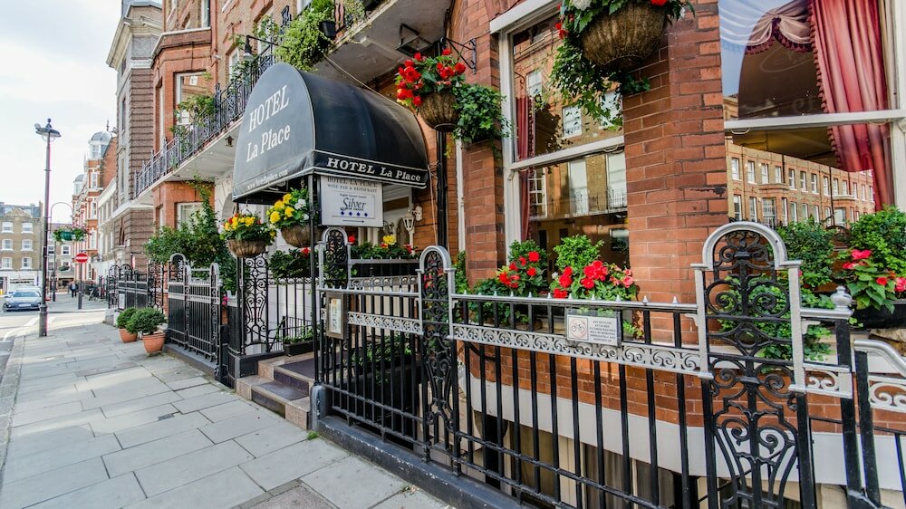 Фото Hotel La Place