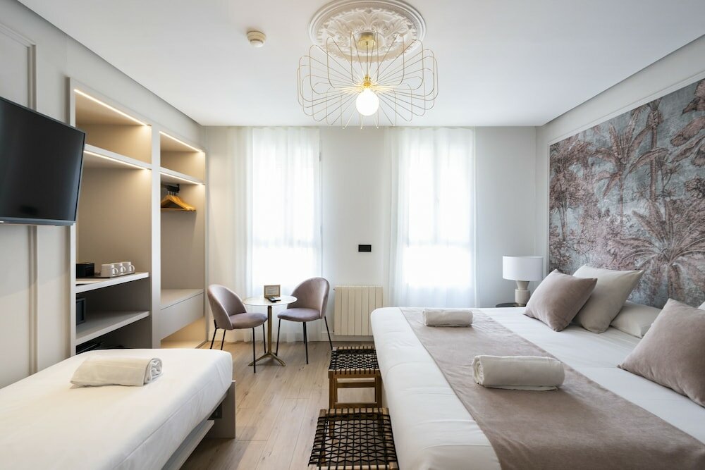 Фото You & Co. J. Botánico Boutique