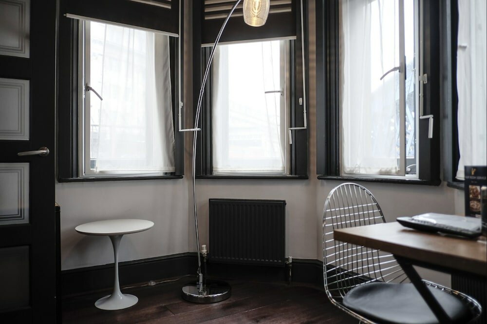 Фото The Wellington Hotel