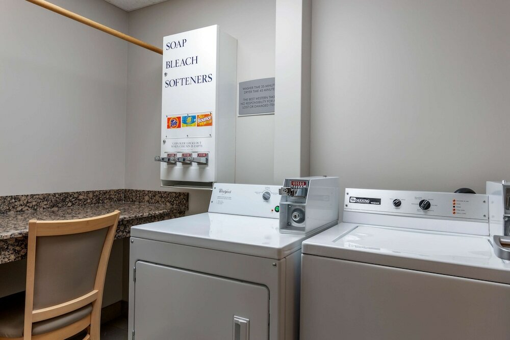 Фото Best Western Plus Pembina Inn & Suites