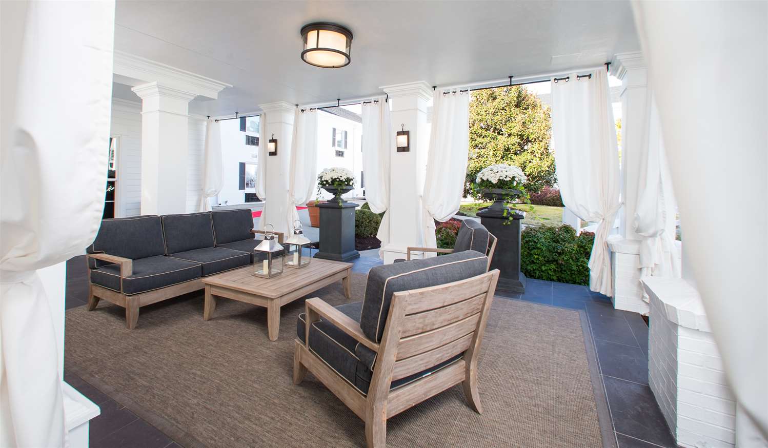 Фото The Campbell House Lexington, Curio Collection by Hilton