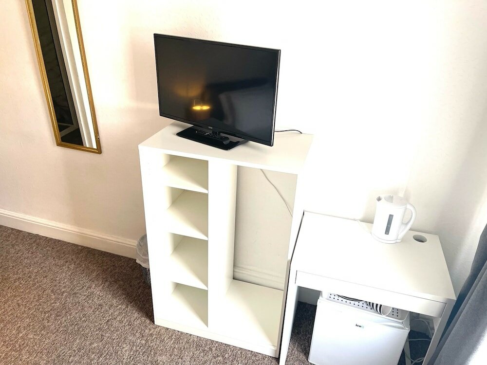 Фото Royal Ashton Hotel