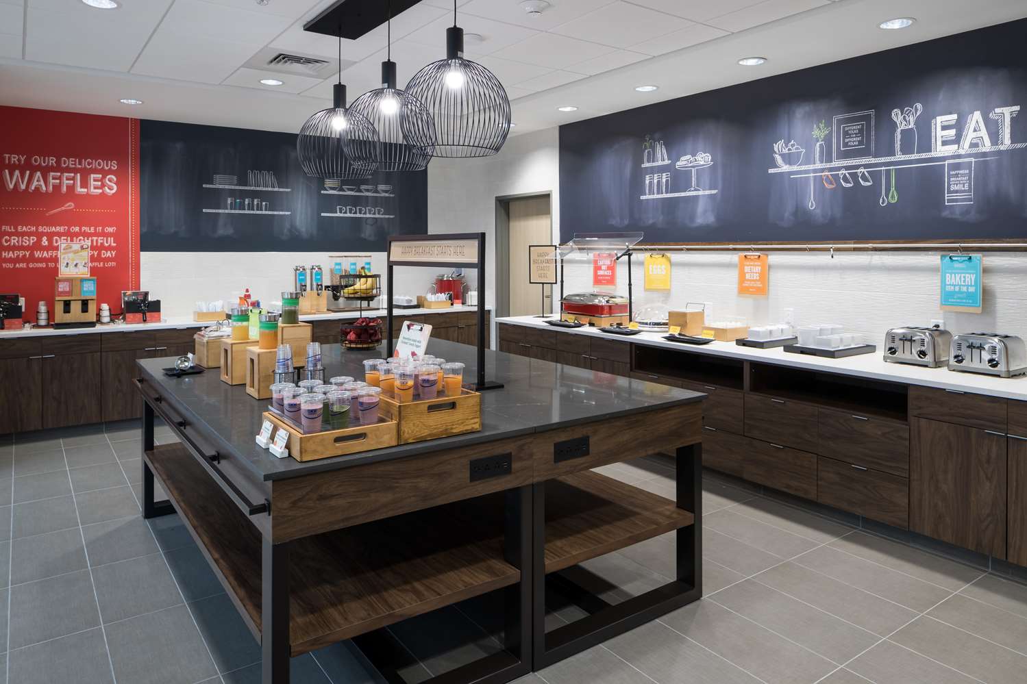 Фото Hampton Inn & Suites Cape Canaveral Cruise Port