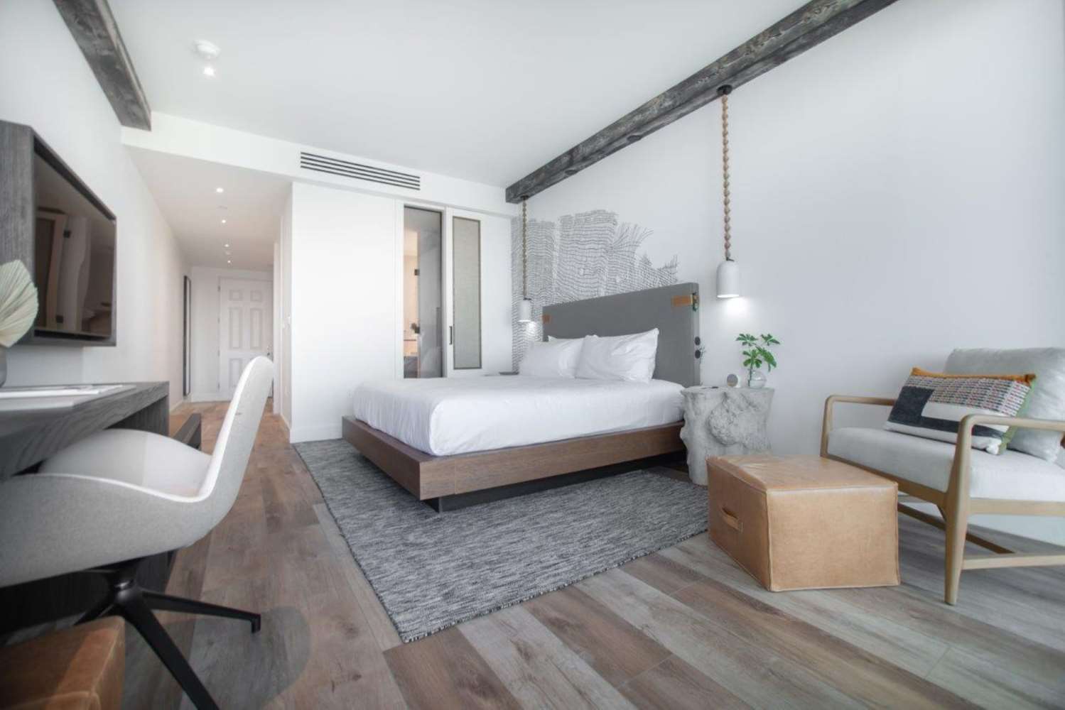 Фото Doubletree by Hilton Seattle Airport