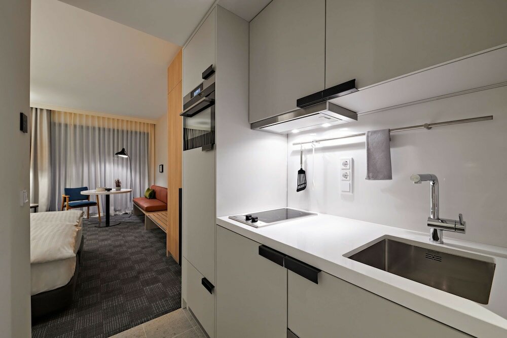 Фото Adina Apartment Hotel Cologne