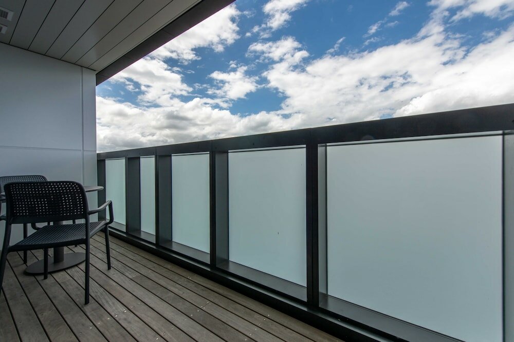 Фото Ramada by Wyndham Newmarket Auckland