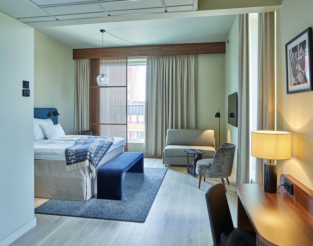 Фото Home Hotel Tapetfabriken