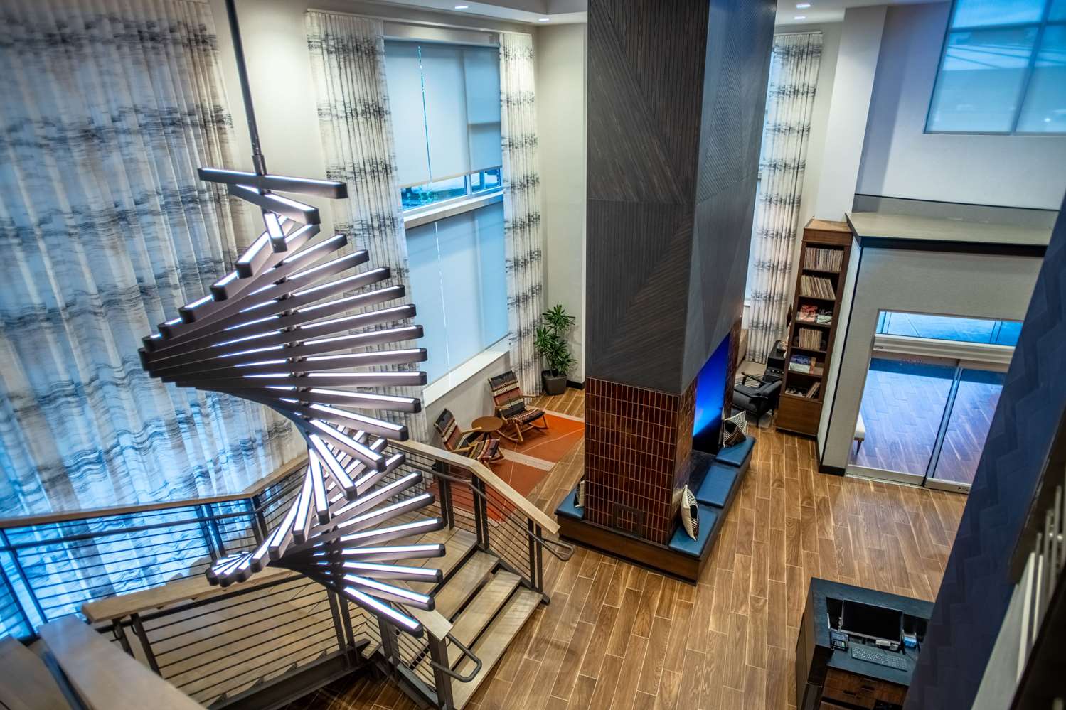 Фото DoubleTree by Hilton Asheville Downtown