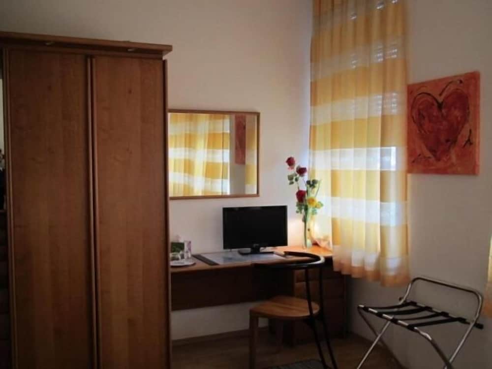 Фото Hotel Deutscher Hof