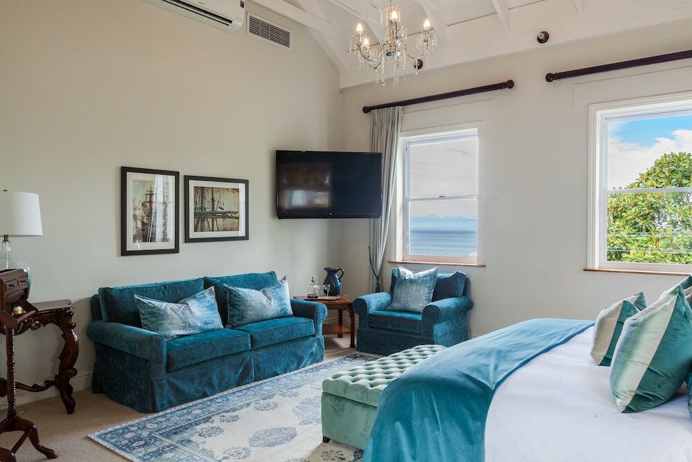 Фото Tintswalo Boulders