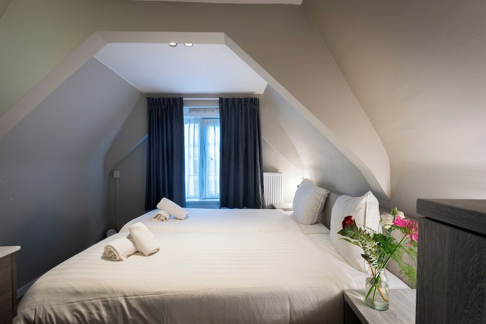 Фото Hotel Crown