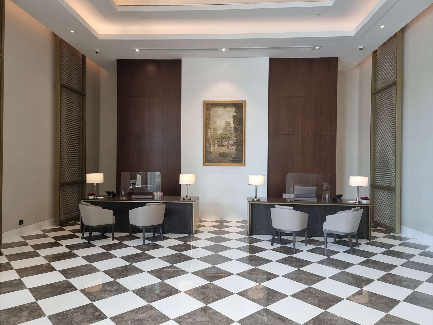 Фото The Leela Bhartiya City Bengaluru