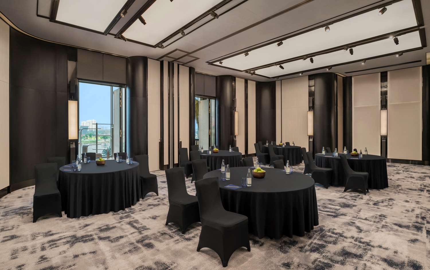 Фото Hilton Saigon