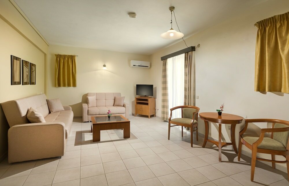 Фото Aeolian Village Beach Resort