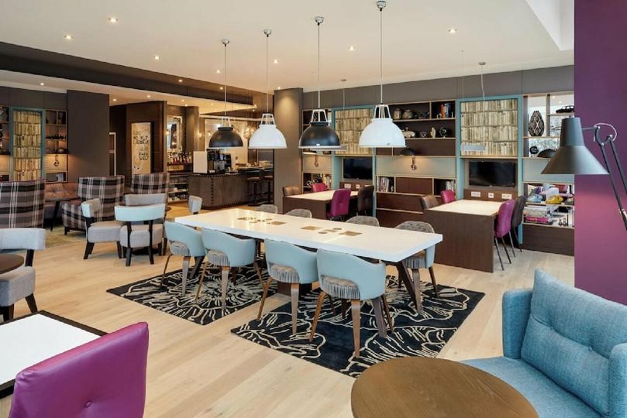 Фото Premier Inn Hamburg City