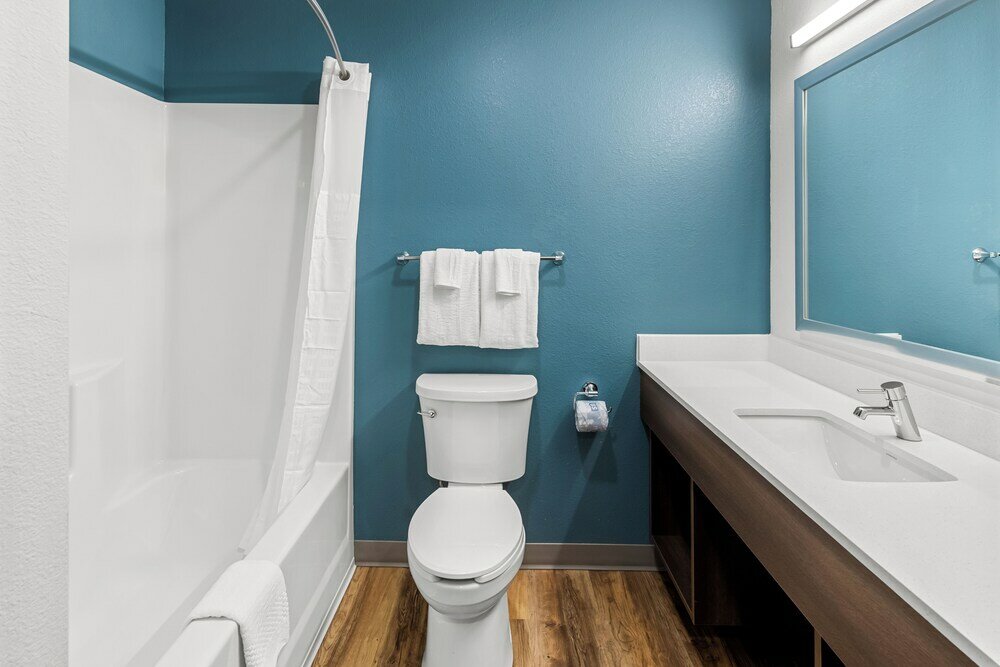 Фото Woodspring Suites Kansas City Airport