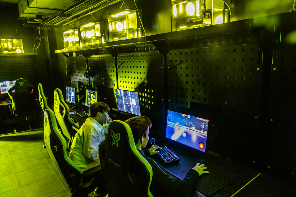 Компьютерный клуб Megadrom, Екатеринбург, фото