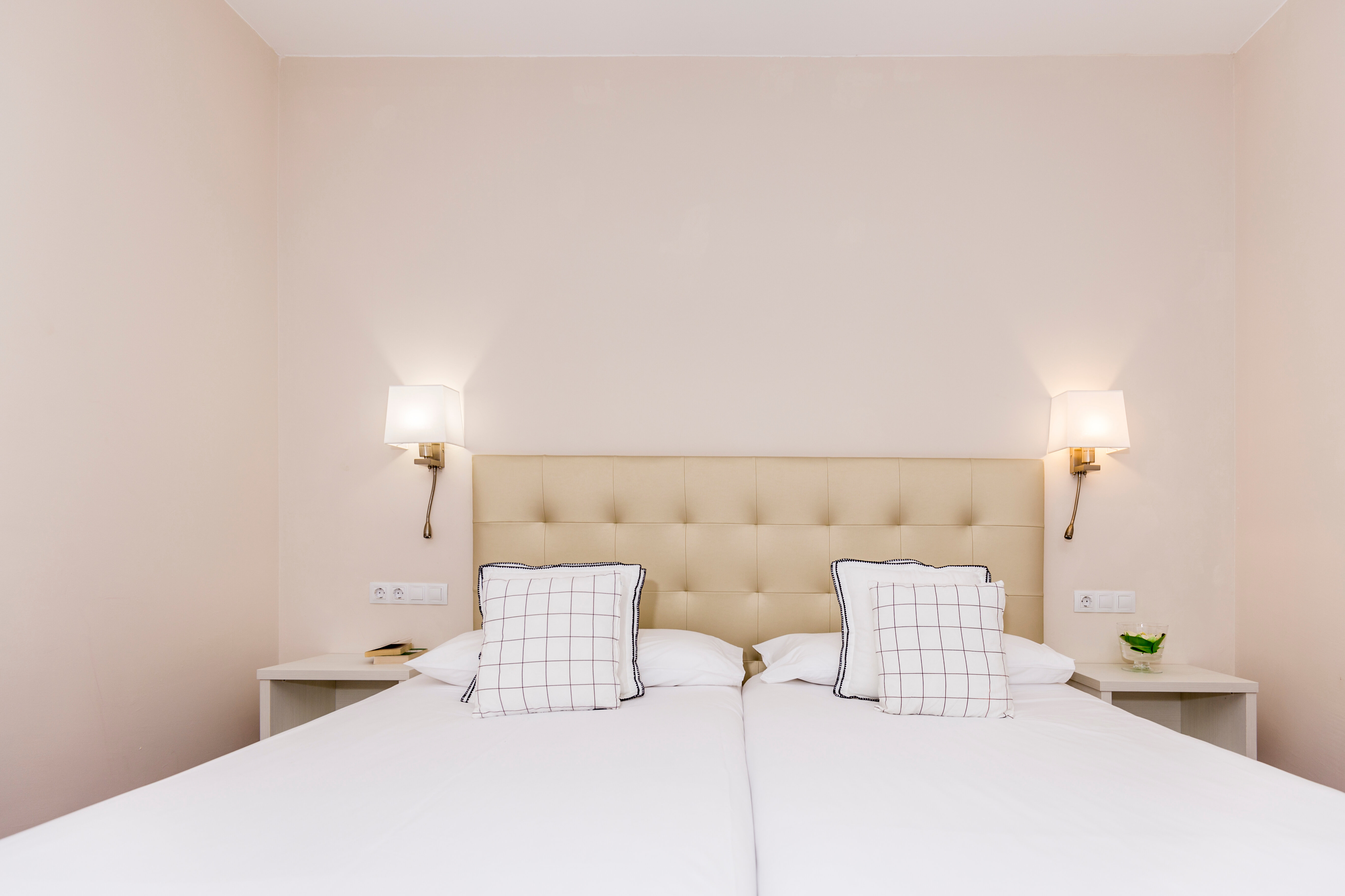 Фото Hotel Madrid