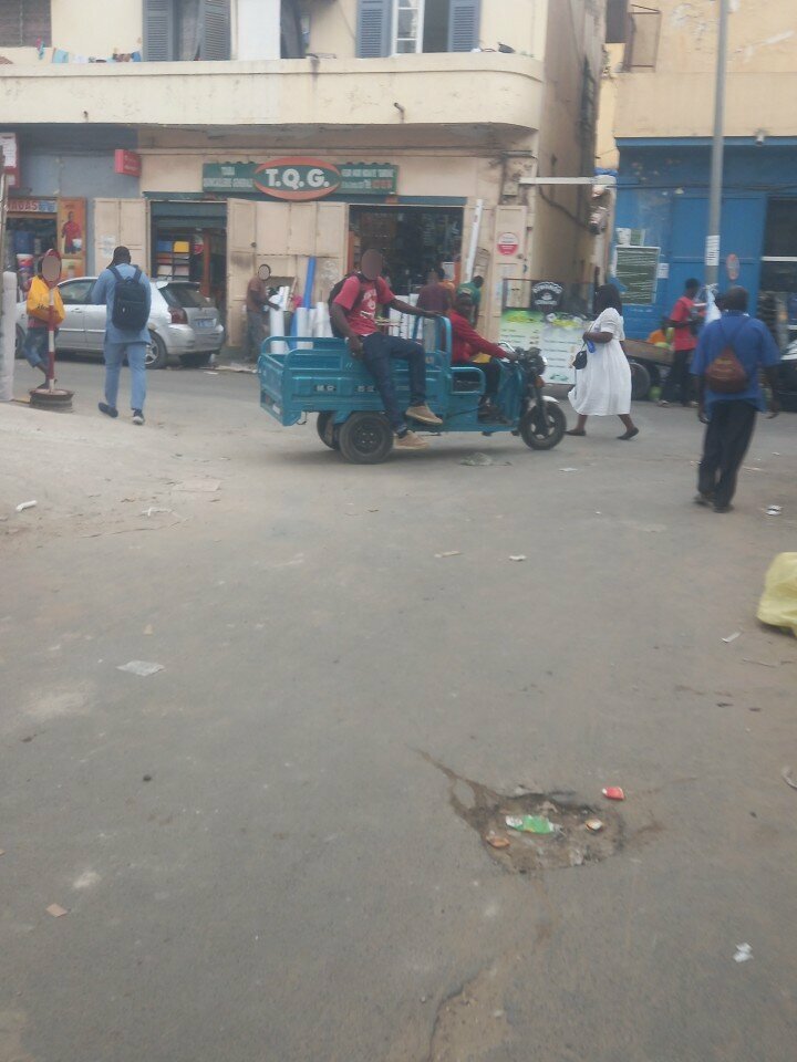Household goods and chemicals shop Tqg Touba Quincaillerie Générale, Dakar, photo