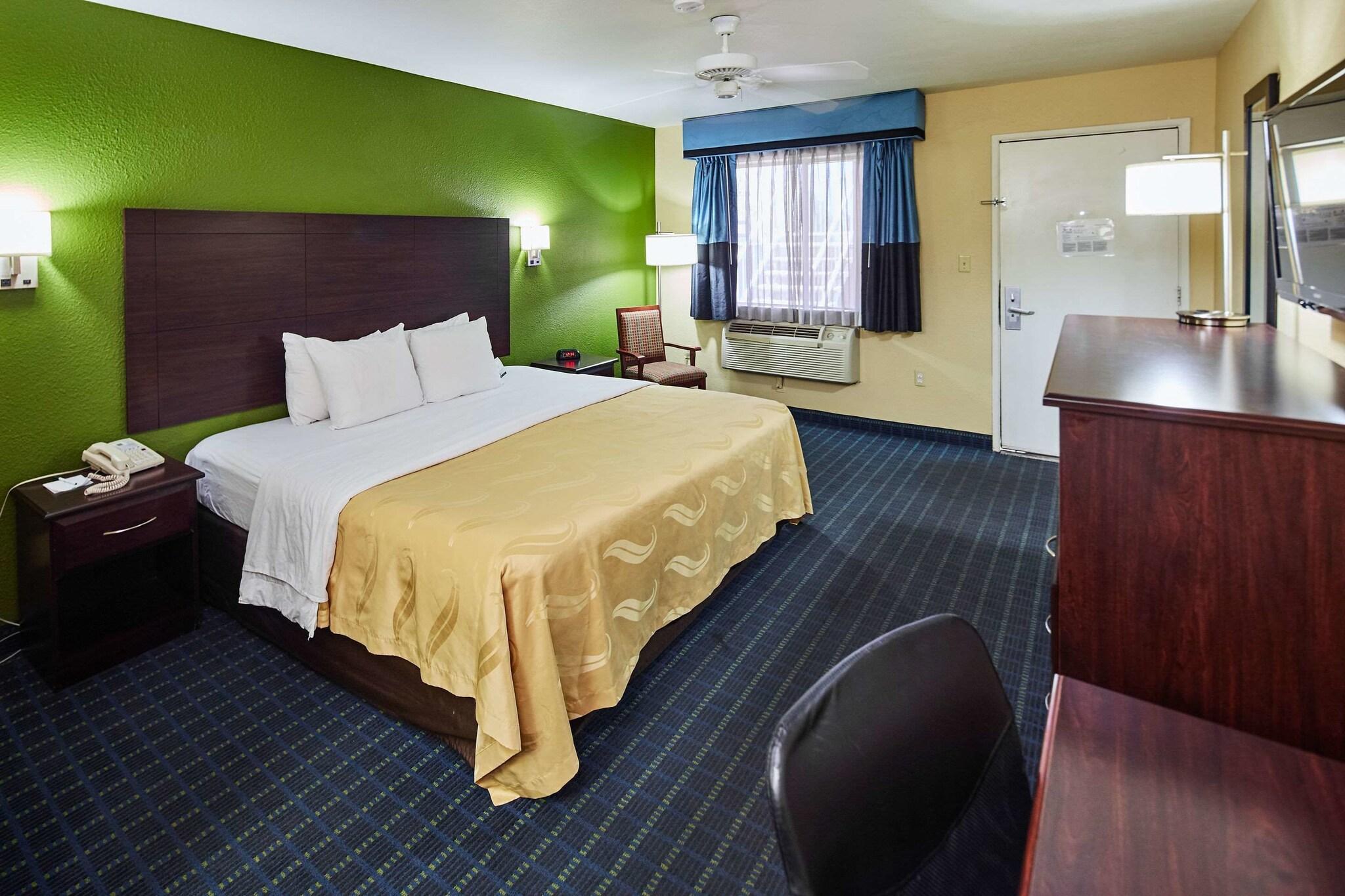 Фото Quality Inn Parker