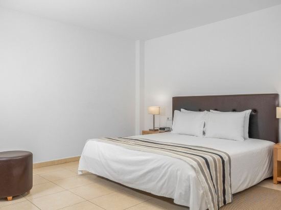 Фото Sunset Harbour Club