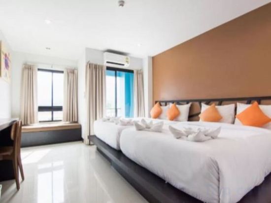 Фото Sleep Whale Hotel