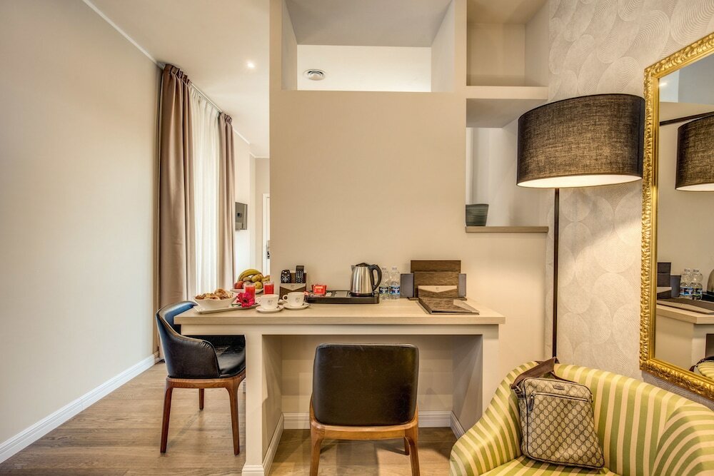 Фото Hotel 87 EightySeven