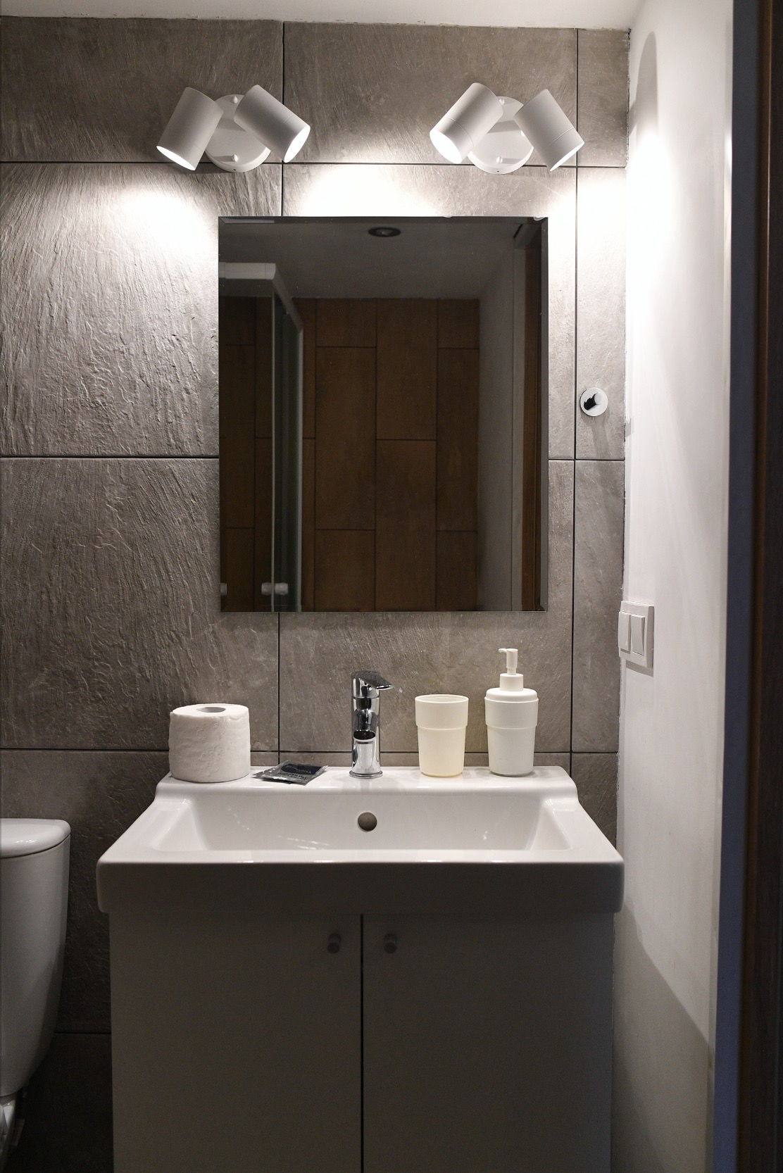 Фото Light Rooms Apartments