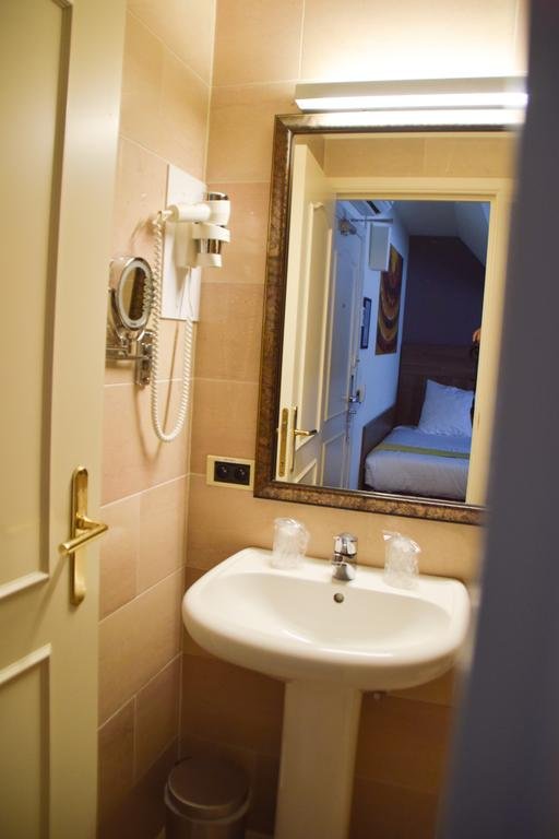 Фото Hotel Opera