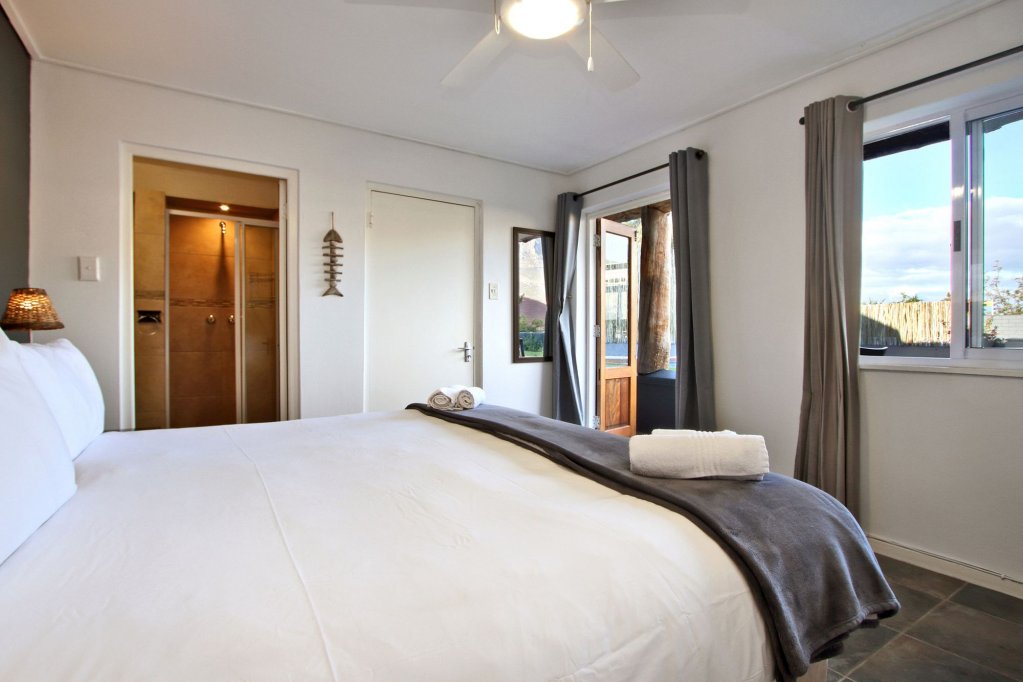 Фото Bergzicht Guesthouse