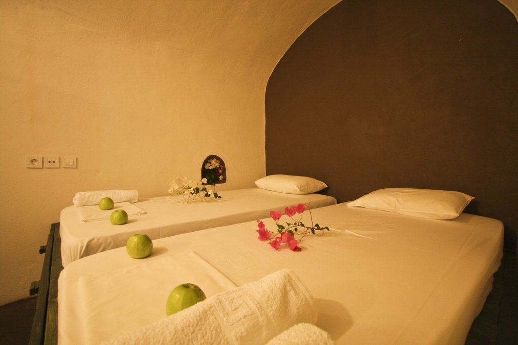 Фото Atlantis Boutique City Hotel