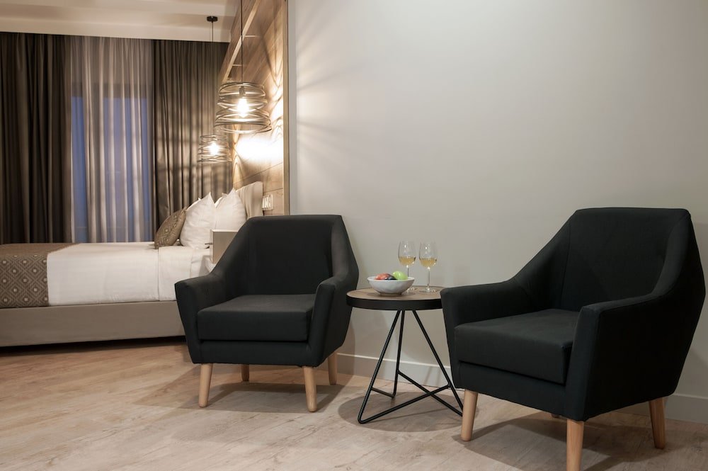 Фото Seasabelle Hotel near Athens Airport