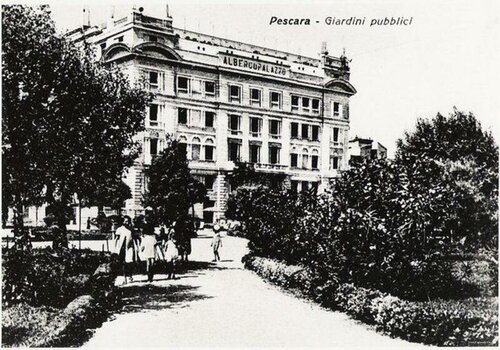 Гостиница Hotel Esplanade в Пескаре