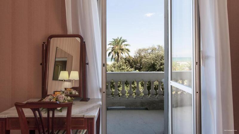 Фото Hotel Esplanade