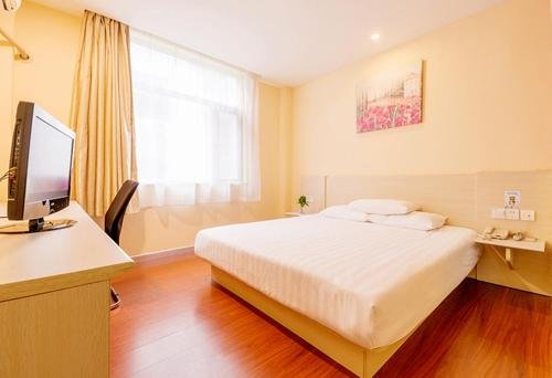 Фото HanTing Hotel Xiamen Wenzao Vientiane City