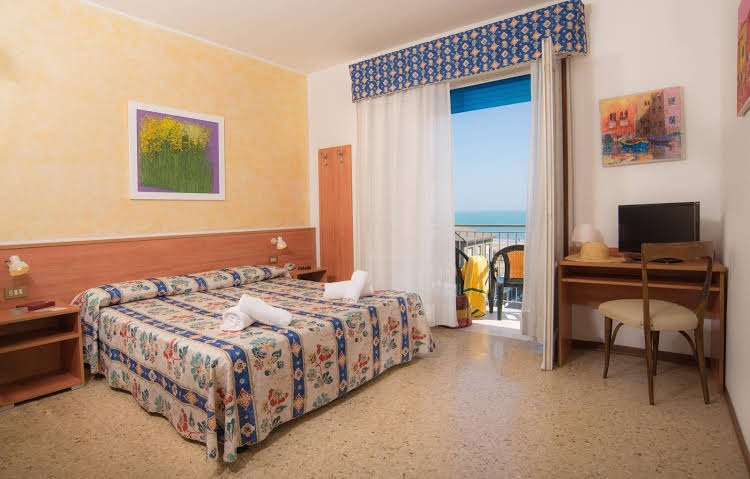 Фото Hotel Azzorre & Antille