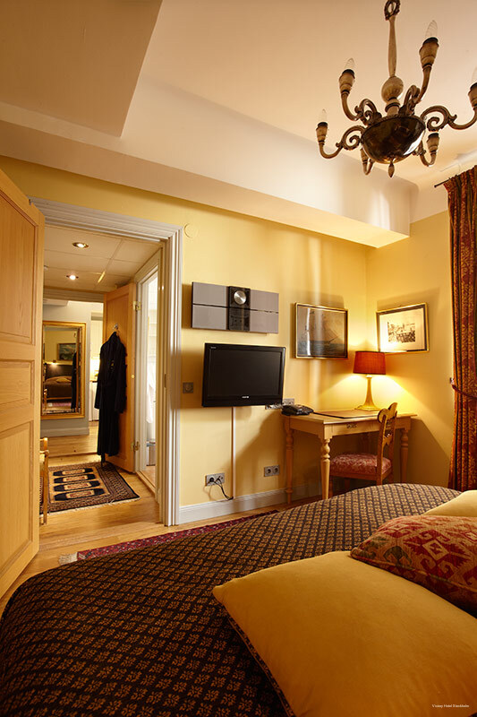 Фото Collector's Victory Hotel