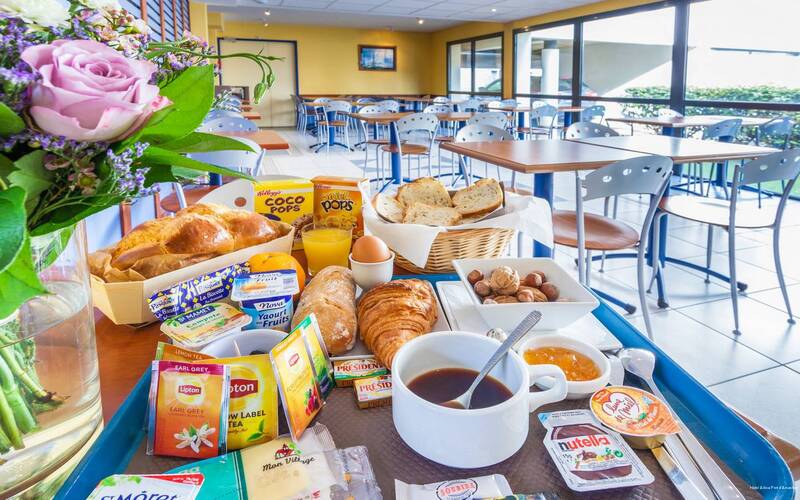 Фото greet hotel La Teste Bassin d' Arcachon