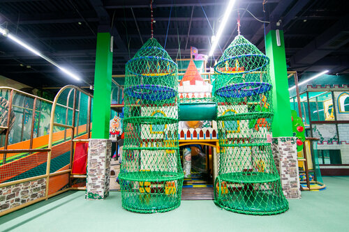 Замания ул хабарова 2 московский фото PlayBox, парк аттракционов, ул. Хабарова, 2, Московский - Яндекс Карты
