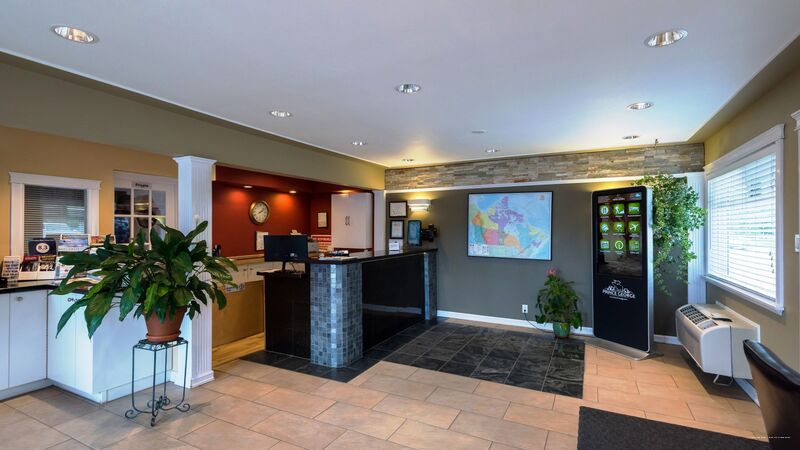 Фото Americas Best Value Inn Grand Forks
