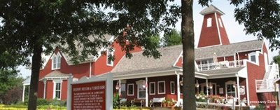 Фото Expressway Suites Fargo