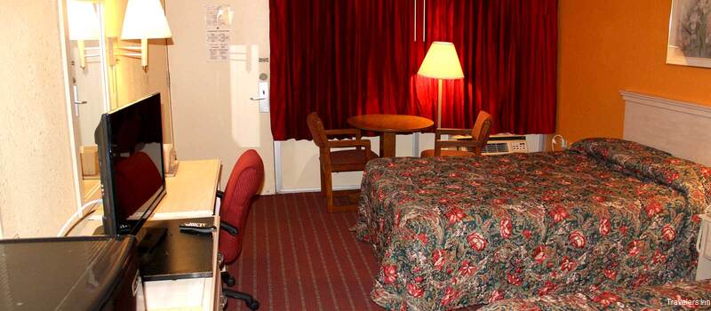 Фото Travelers Inn