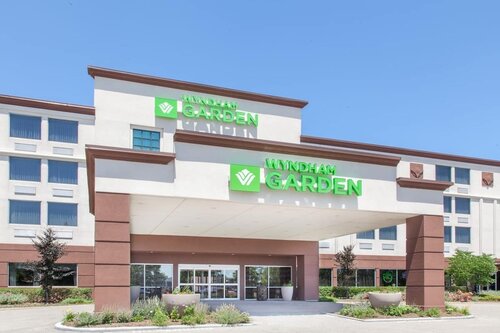 Гостиница Wyndham Garden Elk Grove Village/O'Hare