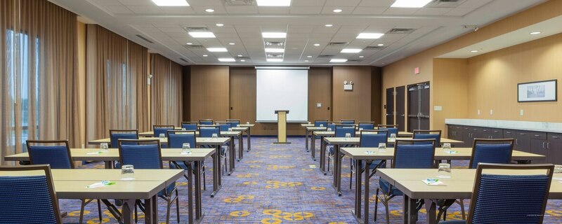 Фото Courtyard Indianapolis Noblesville